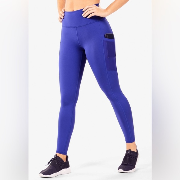 NWT On-The-Go PowerHold® High-Waisted Legging - Picture 1 of 5